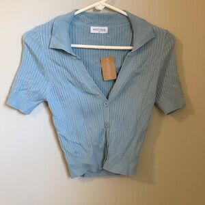 vestique Light Blue Ribbed Collared Button-Up Top